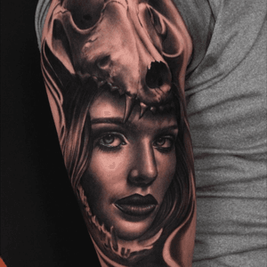 2nd day in a row on my Sleeve by Dean Taylor. #realism #sleeve #DeanTaylor #portrait 