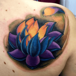 Custom color #Lotus #flower shoulder blade piece. #lotustattoo #newschool 