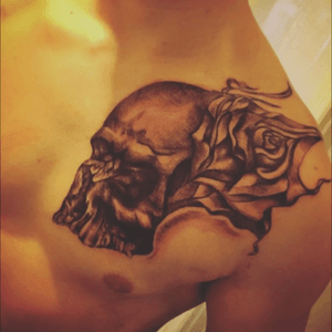 #skull #rose #skullandrose #chest 