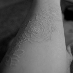 #whiteink #rose #pretty 