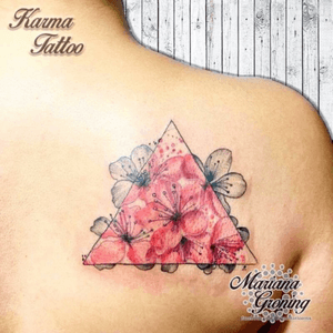 Color and blackwork cherry blossom tattoo #tattoo #tatuaje #color #mexicocity #marianagroning #tatuadora #karmatattoo #awesome #colortattoo #tatuajes #claveria #ciudaddemexico #cdmx #tattooartist #tattooist #cherryblossom #flordecerezo 