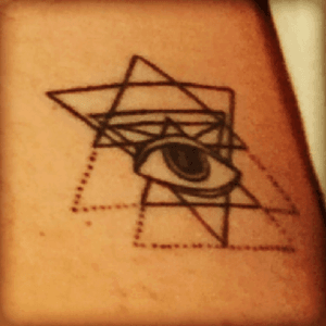 All seeing eye #dotwork #linework #eye #geometry #Incan #triangle 