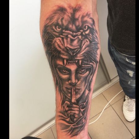 Flash tattoo