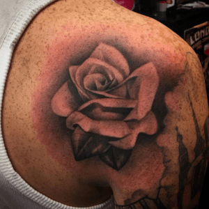 Realistic rose done by NENE🌹 #chicano #rose #blackandgrey