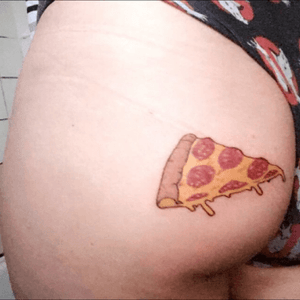 This tattoo is on my right butt cheek #bumtattoo #pizzatattoo 
