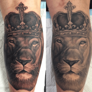 Fresh amd a healed shot #tattoo #tattooed #tattoolife #blackandgreytattoo #lionking #lionhead #lion 