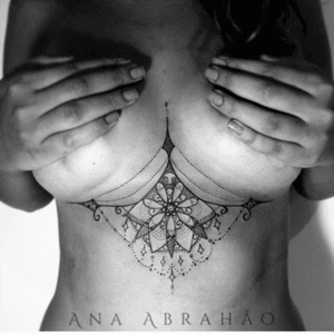 Artist #anaAbrahao#mandala #underboobtattoo #stomach 