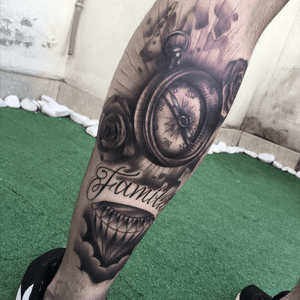 work done in Rome 4 hours #tattootime#adaorosa#nauticatattoo#bussolatattoo#diamondtattoo#blackandgreytattoo #tattooworld #tattoolife#tattoomagazine#tattooenergy#tatuaggio#tatuaggioroma#italiatattoo