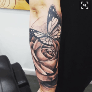 Beautiful realistic rose and butterfly... Not a sunflower but its beautiful #realistic #rose #butterfly 