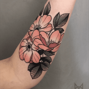 By @inkbymo ,  Mojito Tattoo, toulouse FR www.mojitotattoo.com #tattoo #toulouse #ink #flower #wildrose #colortattoo