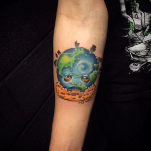 Polluted earth #tattoo #newschool #planet #earth #tattooartist #frankmiller 