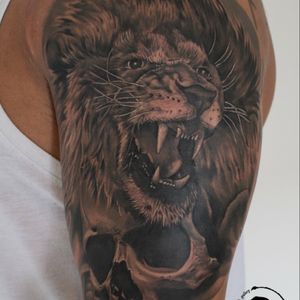 Tattoo by C' la vie - Tattoo and Gallery