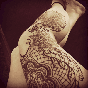 Mandala Leg Piece #inked #mandalatattoo #tattooedgirls #legtattoo #legpiece #mandala