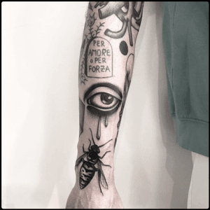 #black #eye #wasp #tattoo #blackwork #totemica #ontheroad 