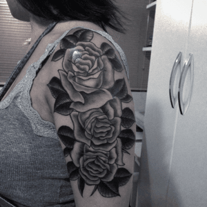 #rose #tattoodo #rosetattoo #traditional 