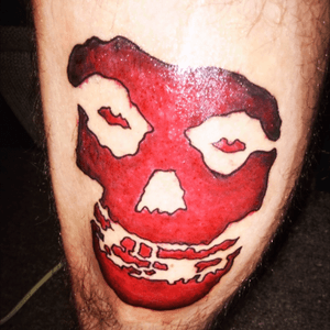 Misfit skull #skull #red #misfit #redandblack 