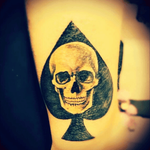 Skull of spades