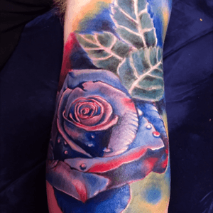 #tattoo#tattooartis#tattooart#tattooartist#tattooer#handtattoo#realistictattoo#colortattoo#flowertattoo#rose#portraitartist#perth#westernaustralia#sunshadowstattoo 