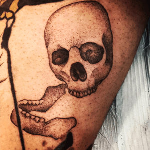 Skull. Stipple shading By Albie. albietattoo@gmail.com 