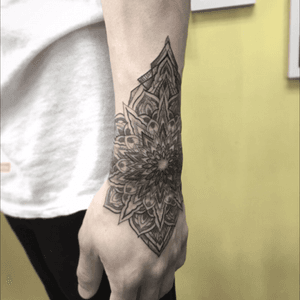 Hand MandalaOriginal design and tattoo by Kaiser SinSince Tattoo Studio Hong Kong#mandala #handmandala #blackwork #linework #dotwork #geometry #BlackGeometry
