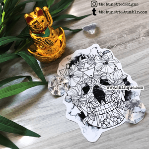 For more designs and commissions www.skinque.com✨ Commissions are always welcome💎 #skull #skulltattoo #watercolor #watercolortattoo #watercolortattoos #flower #flowers #floral #flowertattoo #polygon #polygontattoo #geometric #geometrictattoo #blackwork #triangle #illustration #thightattoo