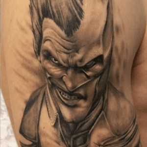 I would love this tattoo on my shoulder but in color. #dreamtattoo I love the Joker he is my favorite comicbook villain.