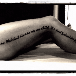 Songtext from the german band TÜSN #song #text #letters #leg #blackAndWhite 