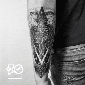 By RO. Robert Pavez • Tree of Life II • Studio Nice Tattoo • Stockholm - Sweden 2017  • #engraving #dotwork #etching #dot #linework #geometric #ro #blackwork #blackworktattoo #blackandgrey #black #tattoo #fineline #treeoflife