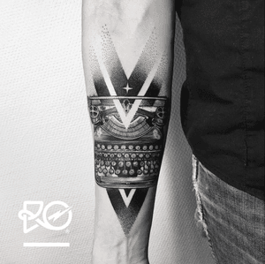 By RO. Robert Pavez • Magic Typewriter • Studio Nice Tattoo • Stockholm - Sweden 2017  • #engraving #dotwork #etching #dot #linework #geometric #ro #blackwork #blackworktattoo #blackandgrey #black #tattoo #fineline #typewritermachine