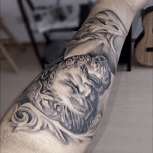 Ciclope #alexandreprim #tattoo #Tattoodo #TattoodoApp #curitibatattoo #blackandgrey 