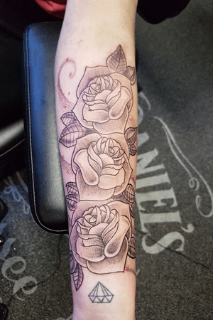 Roses tattoo #tattooart #tattoo #inked #ink #roses 