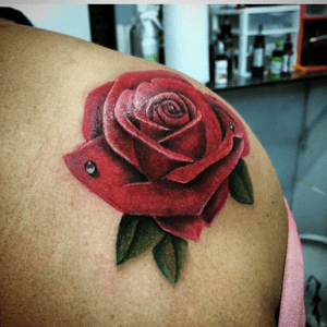 Rose tattoo #realistictattoos #rosetattoo 