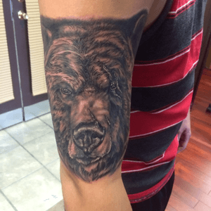 Sick bear tattoo i got on my arm today #realism #beartattoo #bear #blackAndWhite