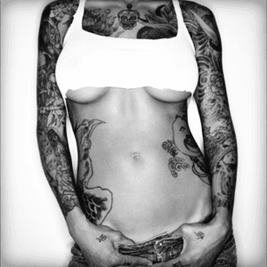 Tattoo photography! #tattoos #tattooedgirl #style #swag #image #art #tattooart #hiptattoos #model #tattoomodel #tattoophotography #blackAndWhite #TattooGirl 