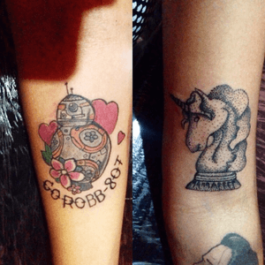 Two tattoos in a day 😱 - this picture is a collage of two pics - the BB-8's tattoo, on the right forearm and the unicorn on a chess piece, at the left forearm ❤️ #unicorntattoo #bb8tattoo #rhcptattoo #starwarstattoo #oldschool #dotworktattoo #chesspiece #seventhtattoo #eighttattoo 