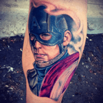 1 more hour to go then its finished. #captainamerica #marvelcomics #marvel #comics #chrisevans #sandiego #california #tattoo #tattooart #color #calf #photorealistic #teamcap 