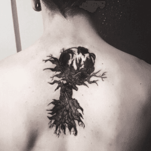 #blackwork #tattoo #tree #traditional 