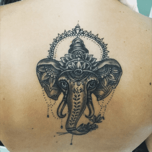 Put a tattoo on my back in Bali #tattoo #allovertheworld #indonesia #DutchGirl 