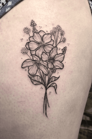 Done at Deaths Door Tattoo in Brighton, UK #floraltattoo#flowers#botanical#blackink#blacktattoo#dynamicink#bouquet