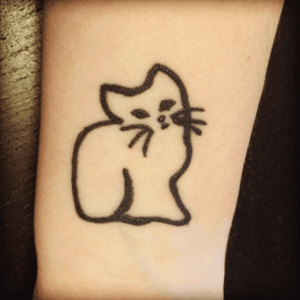 #cat #catlover #kitty #black #small #tattoo #tattoobox #love #catpeople #minimalist 