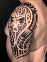 inspired by Polynesian tattoo (Maori/Samoan), freehand work. #polinesiantattoo #maoritattoo #samoantattoo