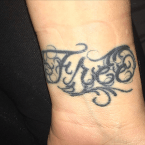 4th tattoo on my left wrist....my wrists together say 'live free' ✌🏽️