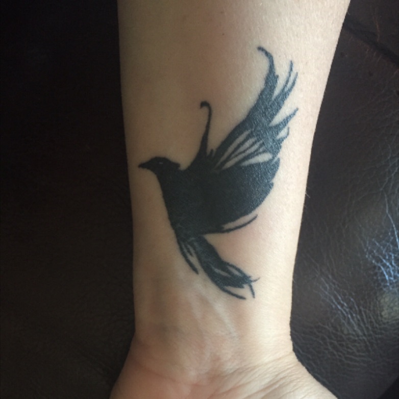Tattoo uploaded by Amy • Blackbird in memory of my sister. • Tattoodo Tattoo uploaded by Amy • Blackbird in memory of my sister. • Tattoodo