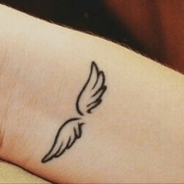 59 Wonderful Wings Neck Tattoos - Neck Tattoo Designs