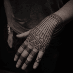 #blackwork #tribal #pattern #cool #hand #handtattoo #triangle #bands 