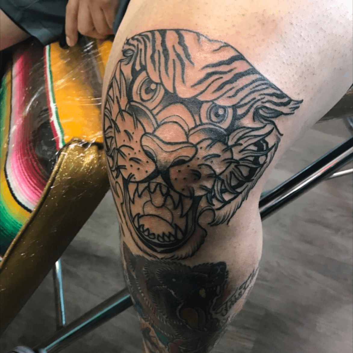 20 Unique Knee Tattoo Designs for the Adventurous