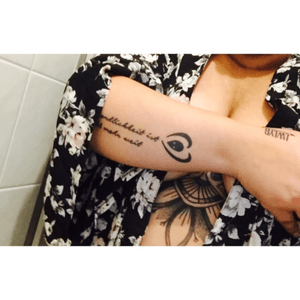 Tattoos! 👽👽#underboob #alien #unendlichkeit #LWLYB #underboobtattoo #TokioHotel #selfie #blackandgreytattoo 