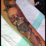 Skull & dagger!! 💀🗡🌹 #tattoo #colortattoo #skullanddagger #rose #forearmtattoo #legendrotary #ink #inklegacytattoos 