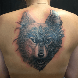 Tattoo by Floyd Varesi #floydvaresi #varrystattoo #tattoo #wolf #nofilter #halfhalf #mandalawolf #inkartist #ink #darkskull #swiss #sissach #tattoooftheday #tattoodo #skinartmag #tattooart #surrealismart #swissinkinsta #tattooneeds #cheyennetattooequipment #inkbooster #alphasuperfluid #blackandgrey #darkartists #tattooartist #realistictattoo #surealism #proartist #inkworld #realisticart