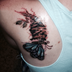 I know people assume its a butterfly but its actually a moth hanging from its cocoon. It has the watercolor effect and i wanted the cocoon to have this dead like look. I had been waiting since I was 15 to get this piece